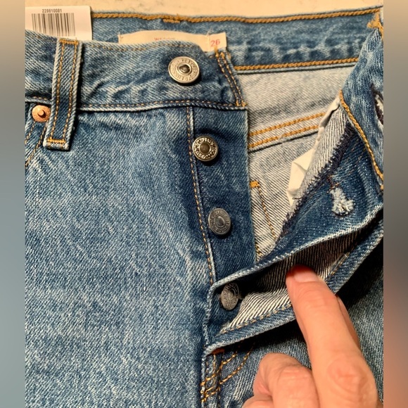 Levi's Women's Premium Wedgie  High Rise Jeans NWT - 26 - Picture 8 of 14